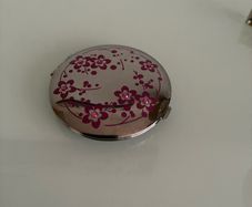 Compact Mirror