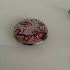 Compact Mirror