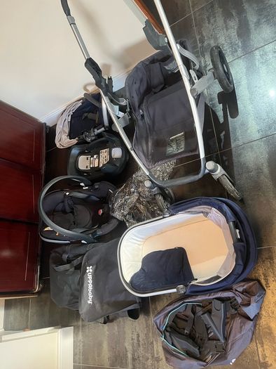 Uppababy travel system with car seat