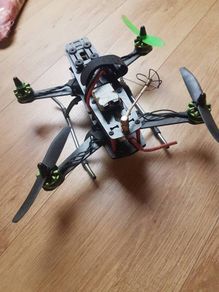 Drones, Controller, batteries, FPV, assorted parts
