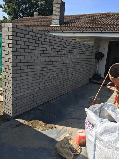Bricklayer stonemason available