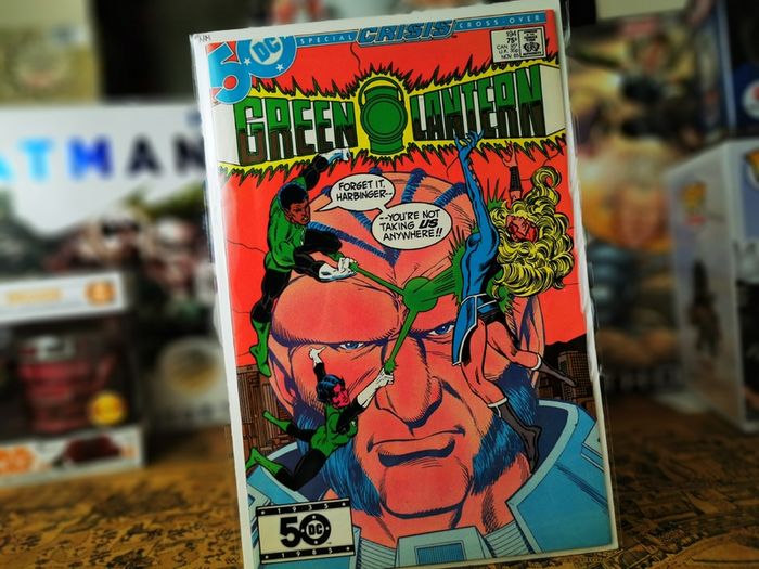 Green Lantern ! Issue #194 ! Guy Gardner Vs. Hal Jordan battle ! 1985 ! by DC Comics