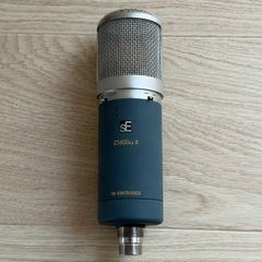 sE Electronics Z5600A MK-II multi-pattern tube mic bundle
