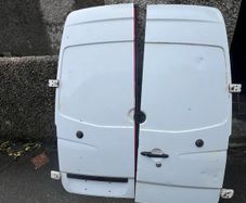 Mercedes sprinter/Volkswagen crafter 2006/2018 back doors
