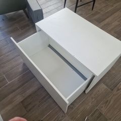 Storage box