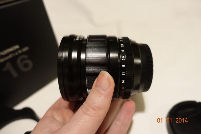 Fujifilm 16mm f/1.4 XF Lens - MINT