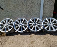 Genuine OEM Skoda Octavia 16'' alloy wheels for sale.