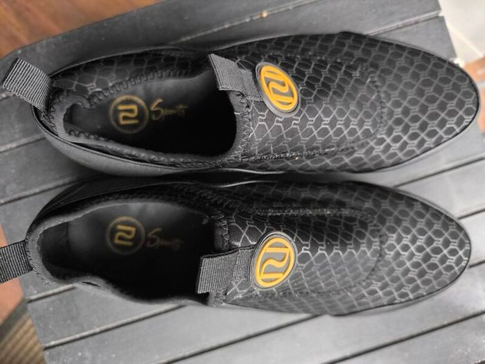 River Island slip on shoes black gold detail size 41 UK 7