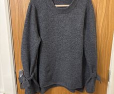 Zara womens jumper size M but more L