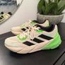 Adidas ADISTAR trainers size 11 Image 2