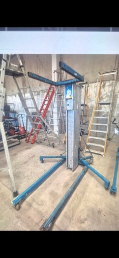Genie lift SLA25 and SLA15