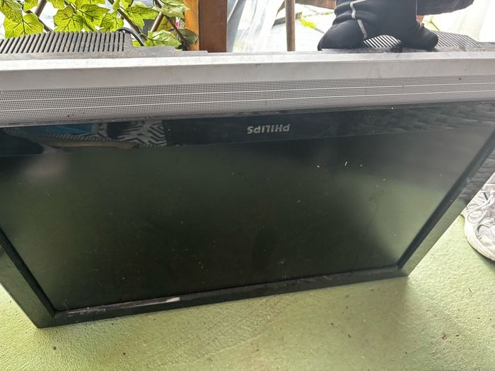 free 32 inch tv