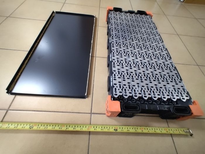 DIY battery boxes, case for 21700 cells, 4 kW capacity