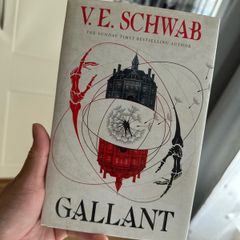 Gallant by V.E. schwab (Hardback)