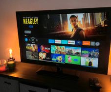 LG 42" Full HD TV (Model: 42CS460) for sale, including Amazon Fire Stick.