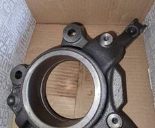 8200881914 Front Left Knuckle For Dacia Duster