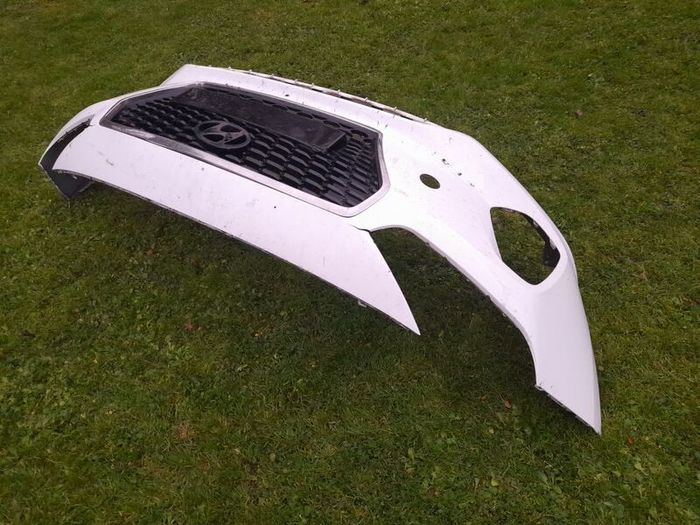 Genuine Hyundai i30 Front Bumper & Grill