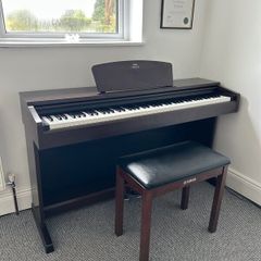Yamaha Arius YDP-140 digital piano