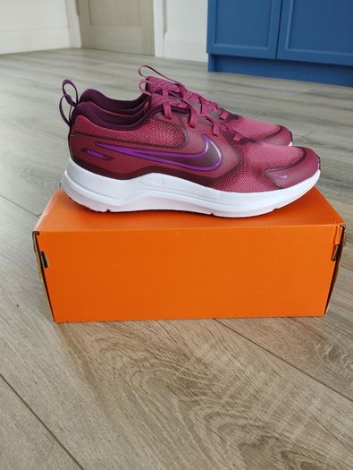 Nike Trainers UK Size 5.5