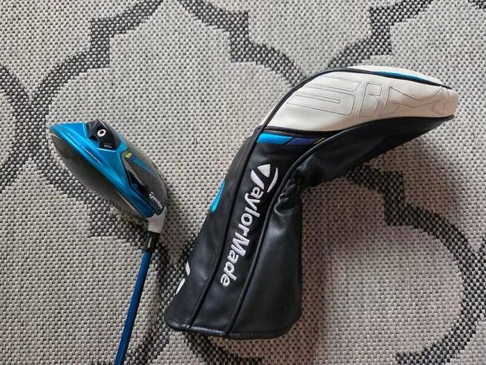 Taylormade Sim2 driver, 10.5 regular shaft RH
