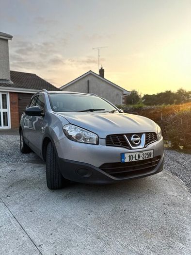 Nissan Qashqai+2 2010 read ad