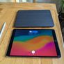 iPad Pro 10.5" 64GB + Apple Pencil + Case Image 10