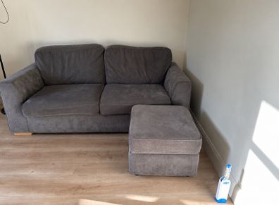Modern grey sofa (190 x 95 cm)