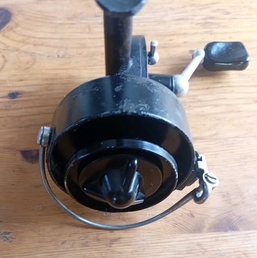 Vintage Mitchell 304 Spinning Reel