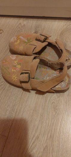 Girls Clogs
