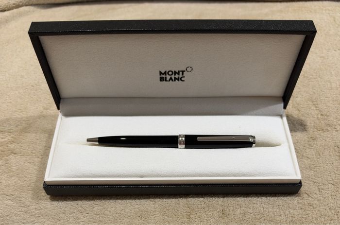 Montblanc Pix Ballpoint Pen ( 114797 )