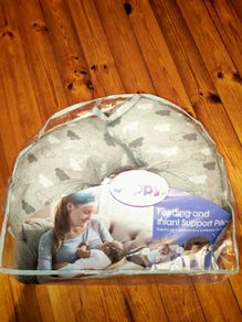 Boppy brrwstfeeding cushion