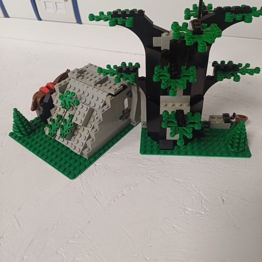 vintage lego 6066 camouflaged outpost
