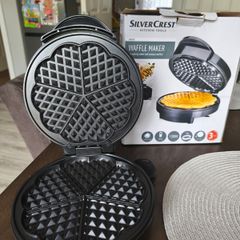 Waffle maker
