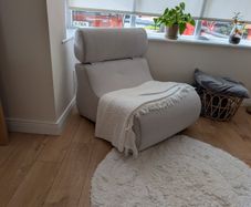 Kave Home Club ecru-coloured armchair