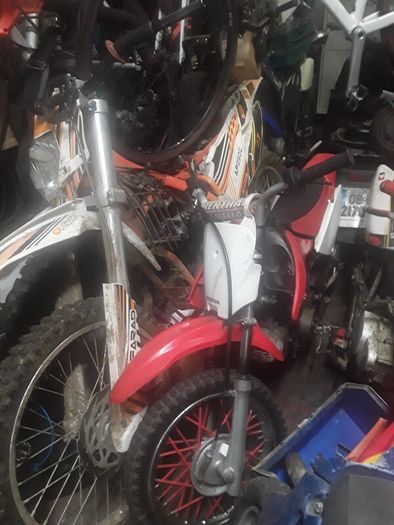Massive Garage Sale And Clearance There Is Lots Of Push Bikes For Parts Or Repairs There Is Motorcycle Parts And Bikes Sorry Can't Get To Many Pictures A Lot Of Stuff Buried Under Frames Would Love To Sell The Lot In One Go You Must Be Able To Transport T