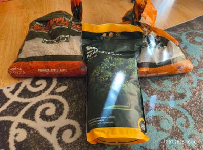 bbq smoking pellets