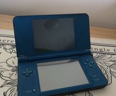 Nintendo DS XL