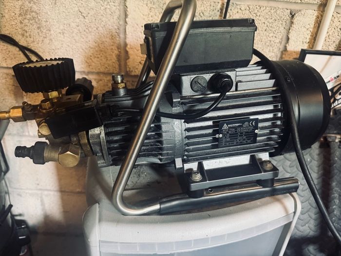 pressure washer
