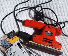 Black & Decker Electric Palm Sander