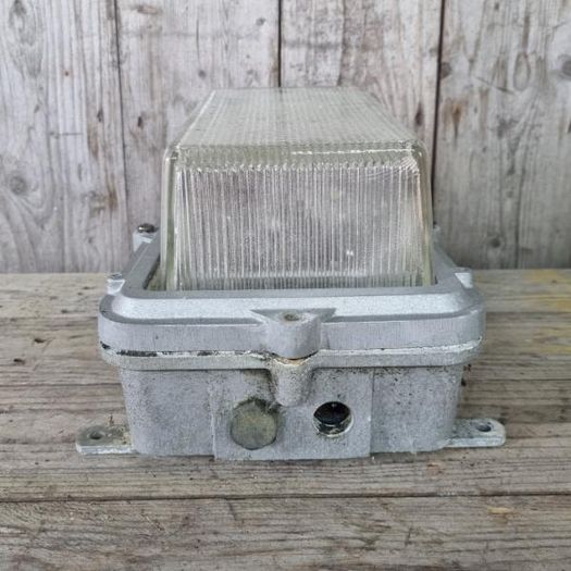 Bulkhead Light Single KAS1292