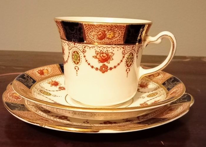 Vintage Colclough China Imari Style Tea Set. Bone China.Made in Longton, England.