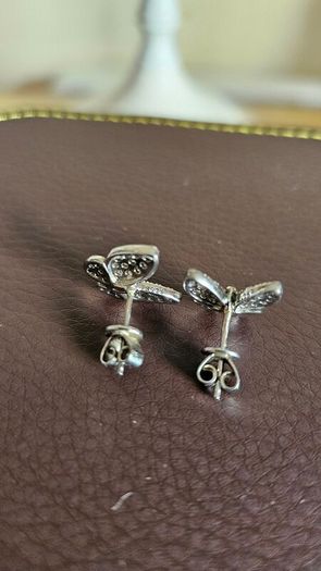 NEW - Silver butterfly necklace and stud earrings
