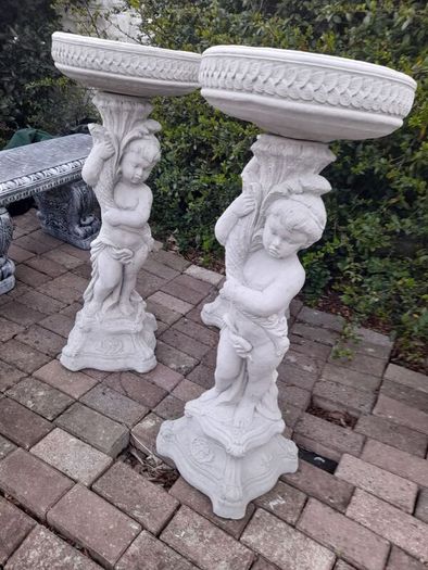 Garden Planters - New - Only 85 Each