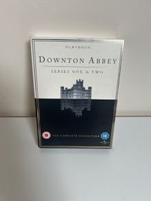 Downton Abbey 1-5 + extra dvd  A Moorland Holiday