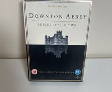 Downton Abbey 1-5 + extra dvd  A Moorland Holiday