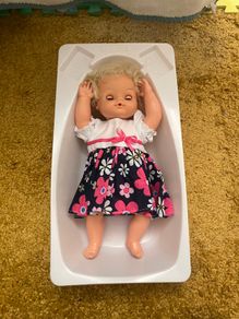 Vintage Palitoy Tiny Tears Dolls Bath