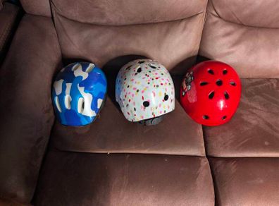 children's helmet 10euro each