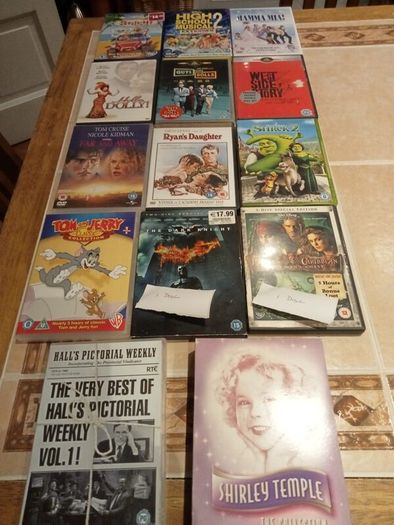VCR collectors 90s 1000 nostalgia enthus