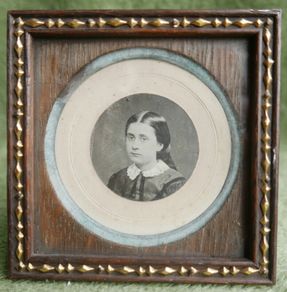 Antique Wooden Decoration Photo Frame