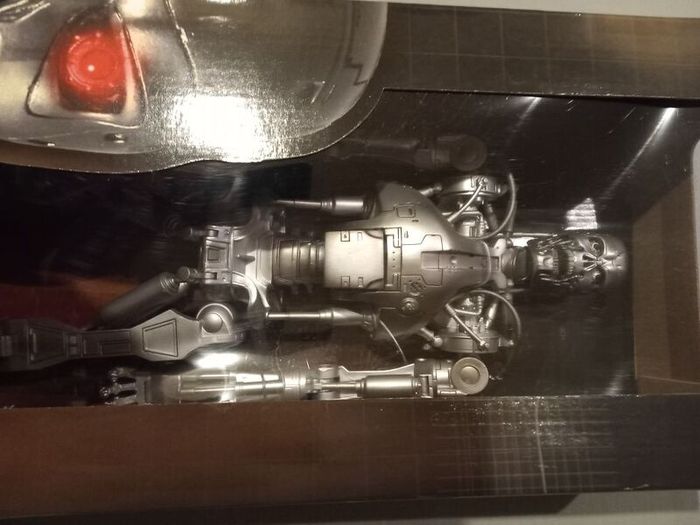 Terminator 2 18" Endoskeleton